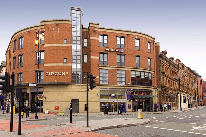 Premier Inn Manchester City Centre (Portland Street)